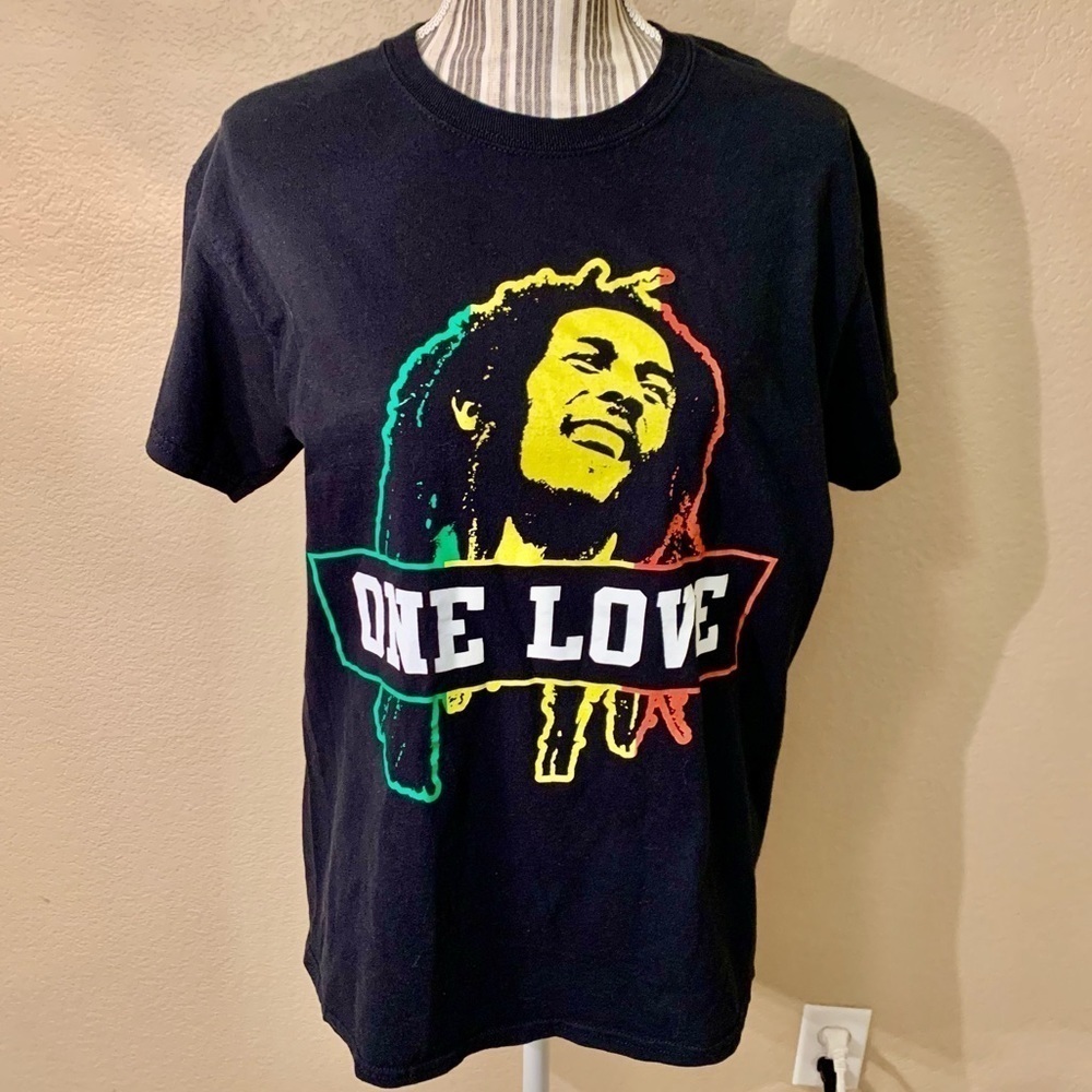 Bob Marley Tee Medium One Love Black Colorful 100% Cotton Red Green Yellow Zion